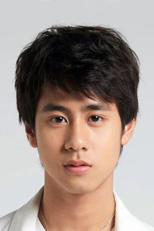 วนัส แสงเทียนประไพ