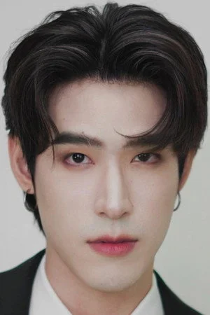 อัศวฤทธิ์ พินิตกาญจนพันธุ์