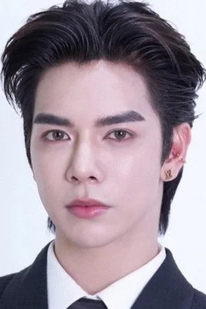 เบ้บ ธนทัต พรรณวิริยะกุล